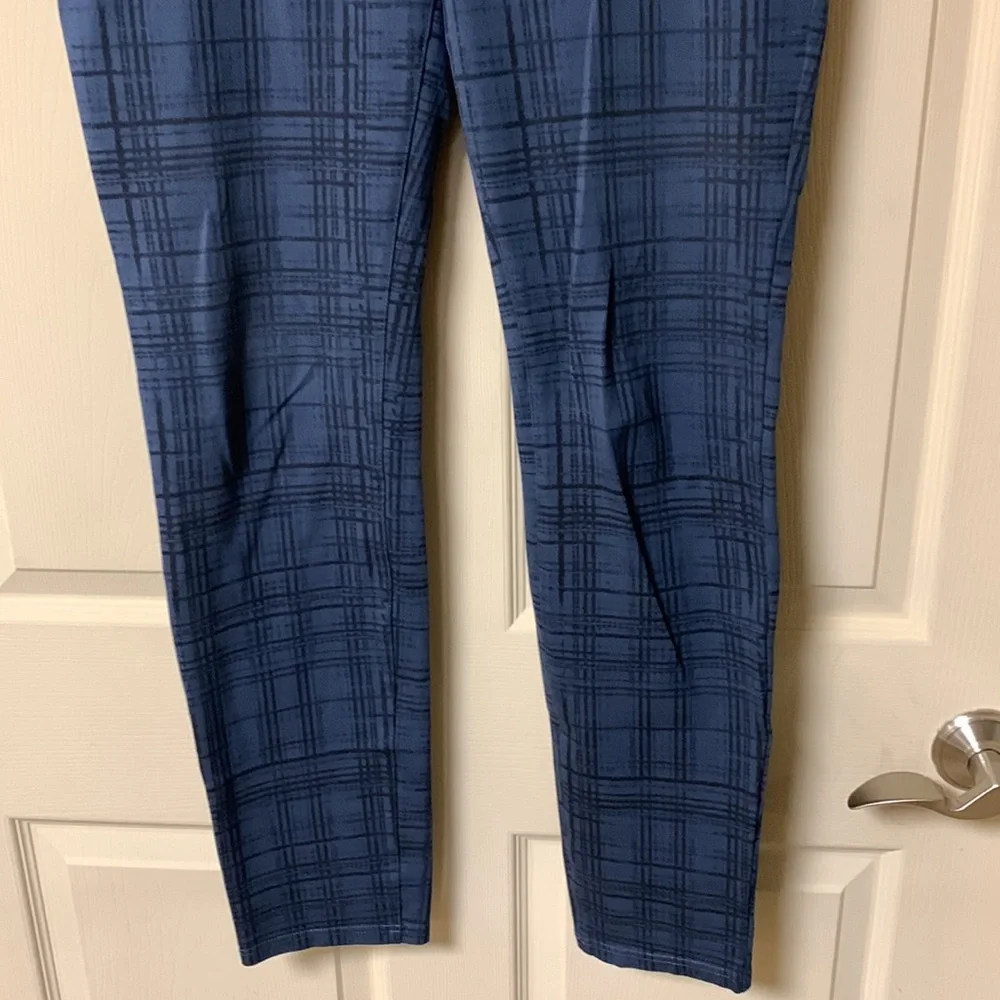 Pants - Picture 3 of 6